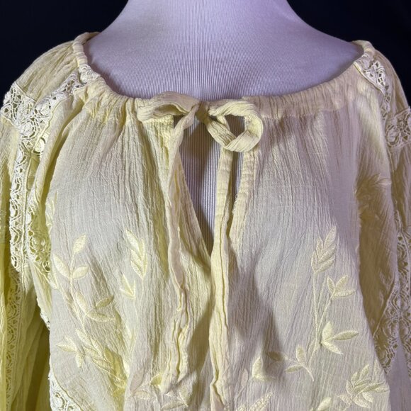 Free People Size XS Maria Embroidered Top Pale Yellow Cropped Blouse Lace - Picture 3 of 13